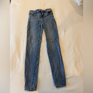 American Eagle Outfitters Light Blue Skinny Jeans